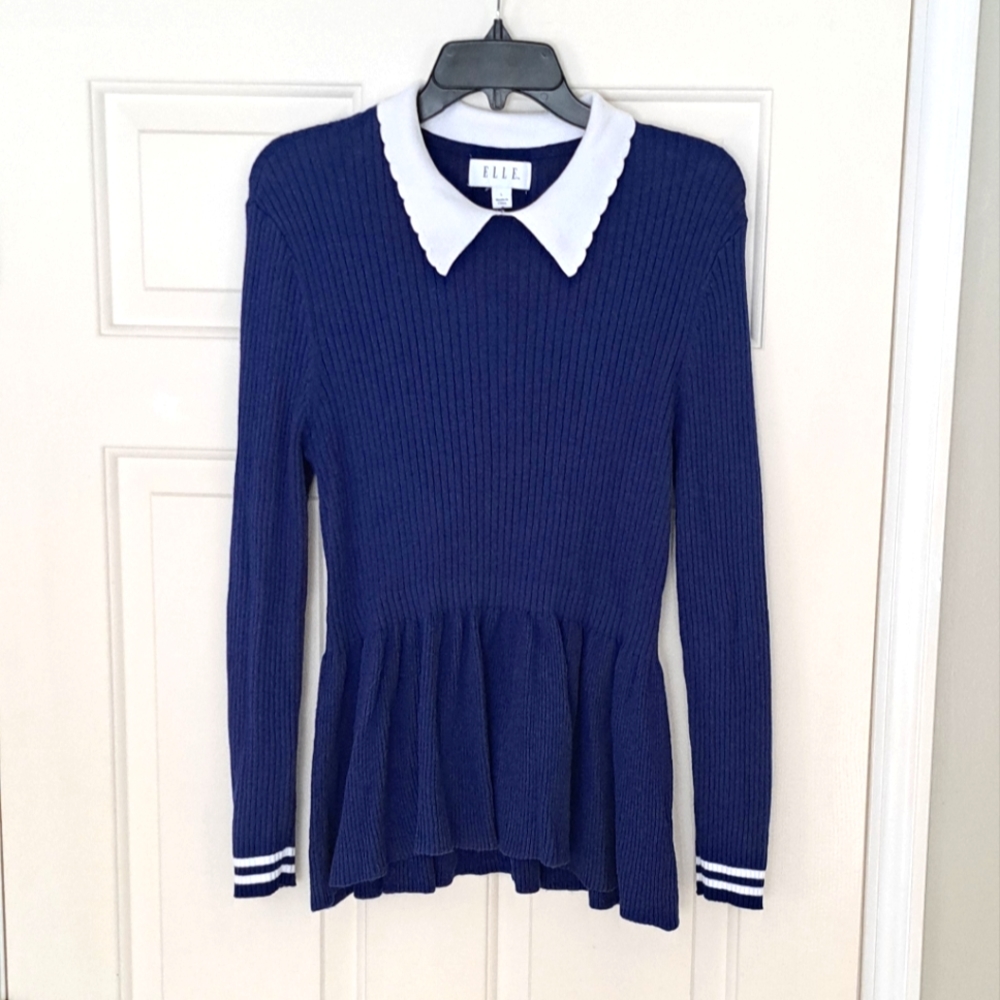 Elle blue White Peplum ruffle collar soft Ribbed Feminine office sweater. Size M